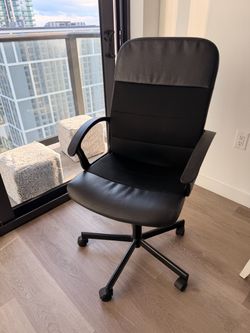 Black IKEA Office Chair – Excellent Condition – $45