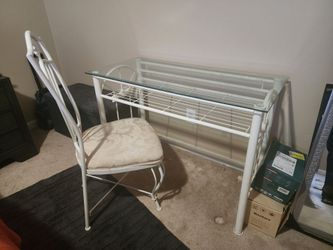 Desk & Chair