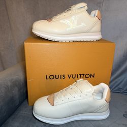 Men’s Sneakers Size 9