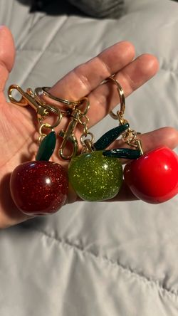 APPLE 🍎 KEYCHAIN/PURSE CHARM S