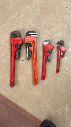 Lot of  4 ridgid pipe wrenches 14" x2 & 10" x1 8”x1 