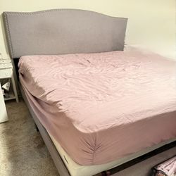 King Bed Frame (w/o mattress)