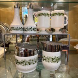 Vintage 1970's Gemco Crazy Daisy Spring Blossom Serve Ware Set of 6 Very Good Condition