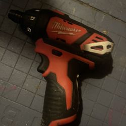 Milwaukee Screwdriver