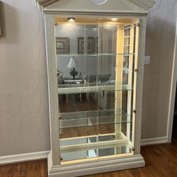 Lighted Curio Display Cabinet Hutch