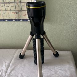 Flashlight  Max life 369 Tripod