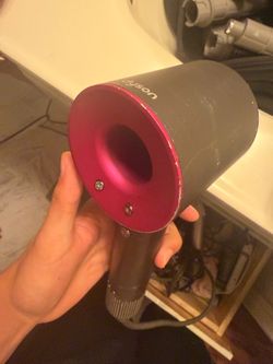 Dyson Blowdryer