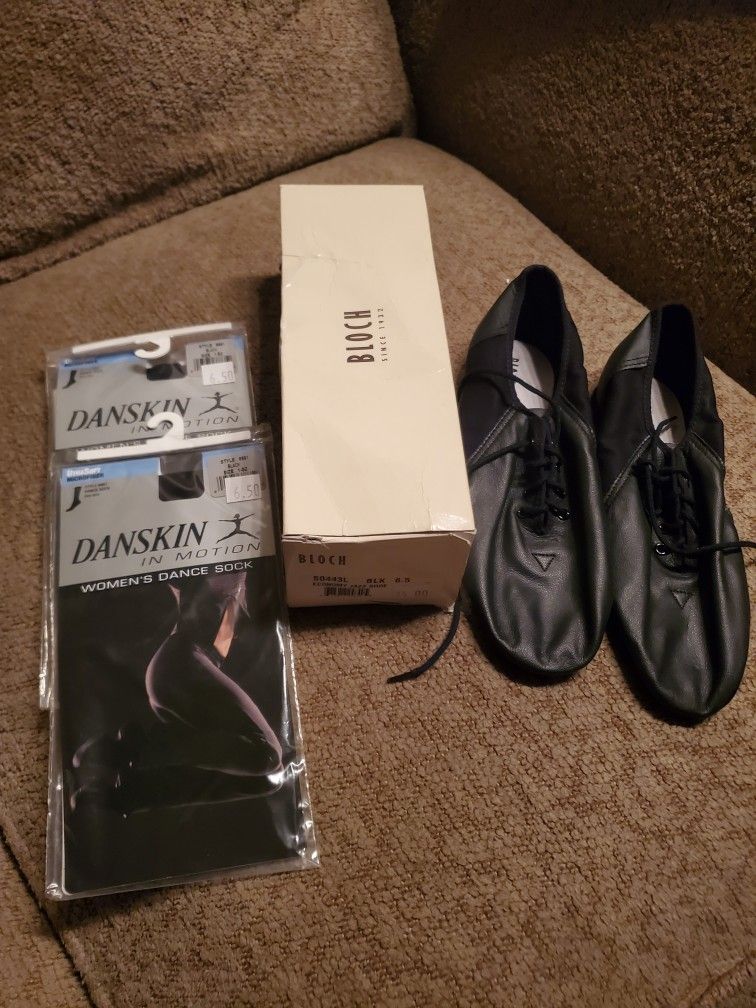 New BLOCH Women's Economy Leather Jazz Shoes S0443L Black Size 6.5 & Dance Socks