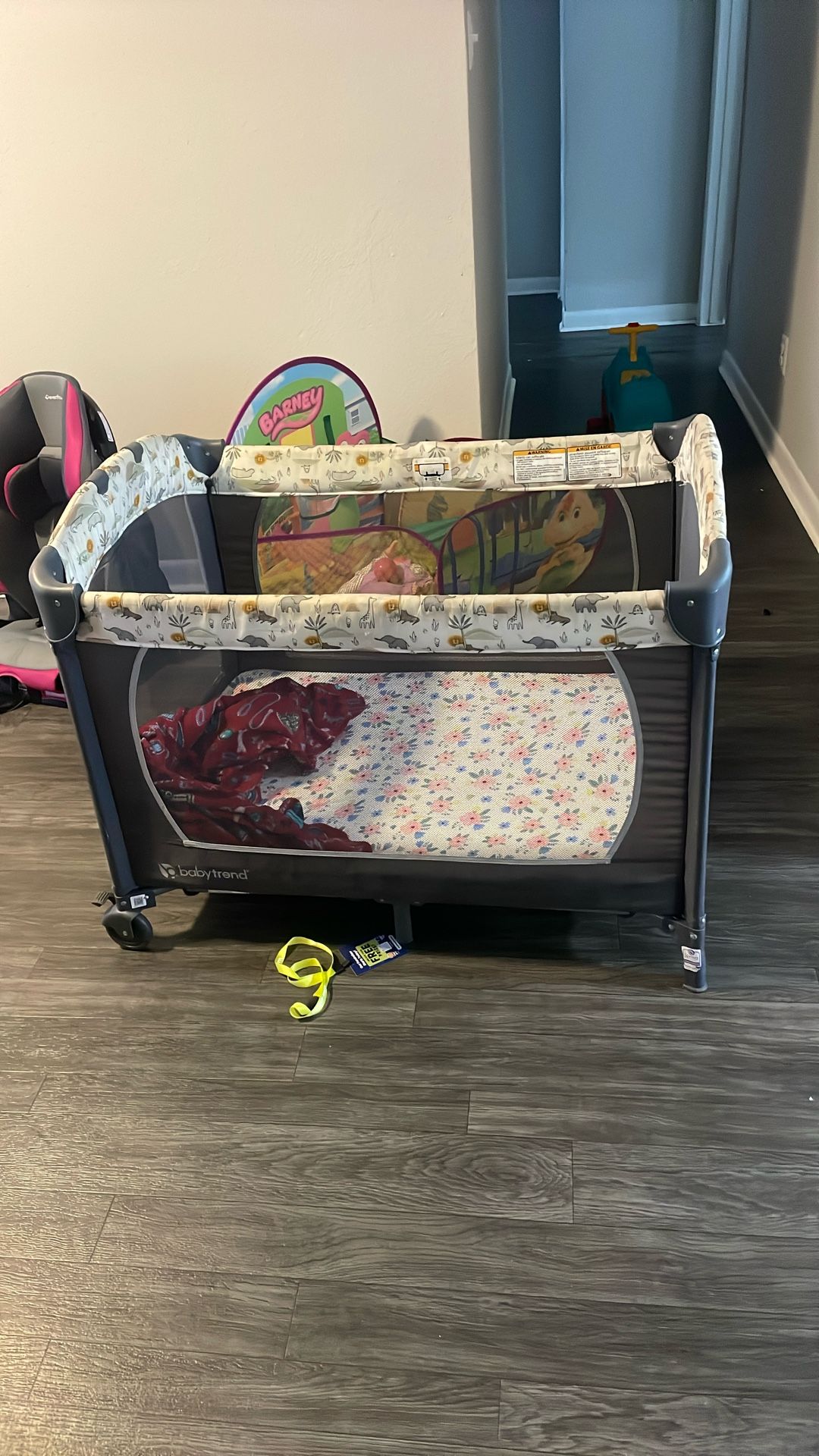 Playpen With Removable Mattress