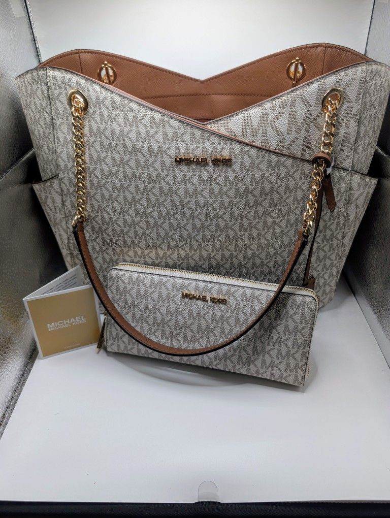 MICHAEL KORS LARGE SHLDR TOTE & LARGE CONTINENTAL WALLET |VANILLA