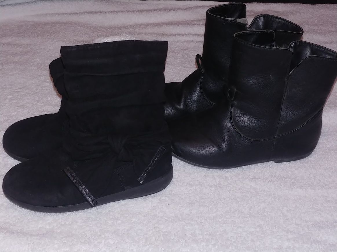 2 Black Little girl boots