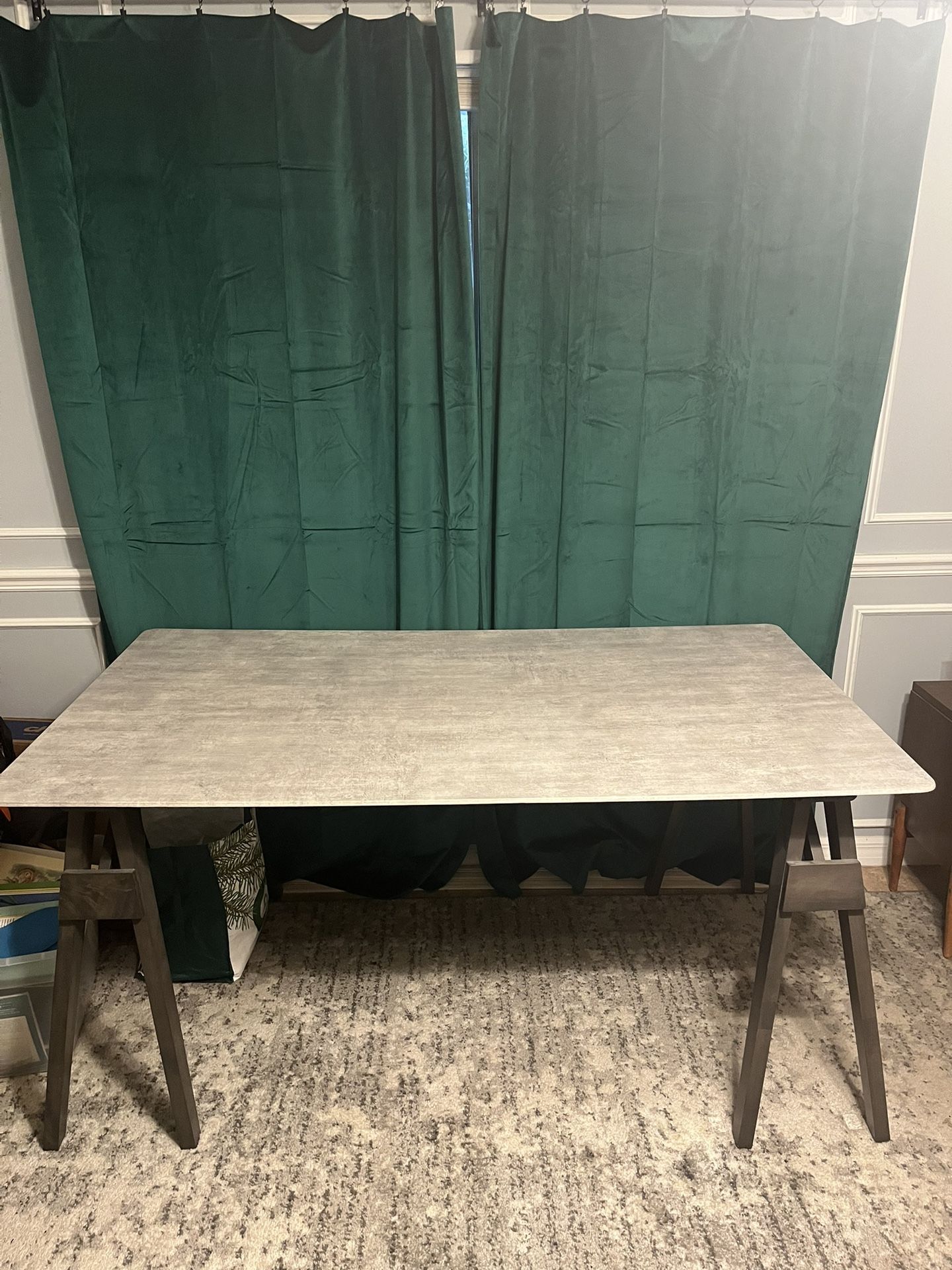 Concrete Table + 4 Chairs