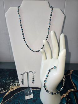 Necklace, Bracelet & Matching Earrings Blue/Teal Aurora Borealis Faceted Beads w/Silver Spacers
