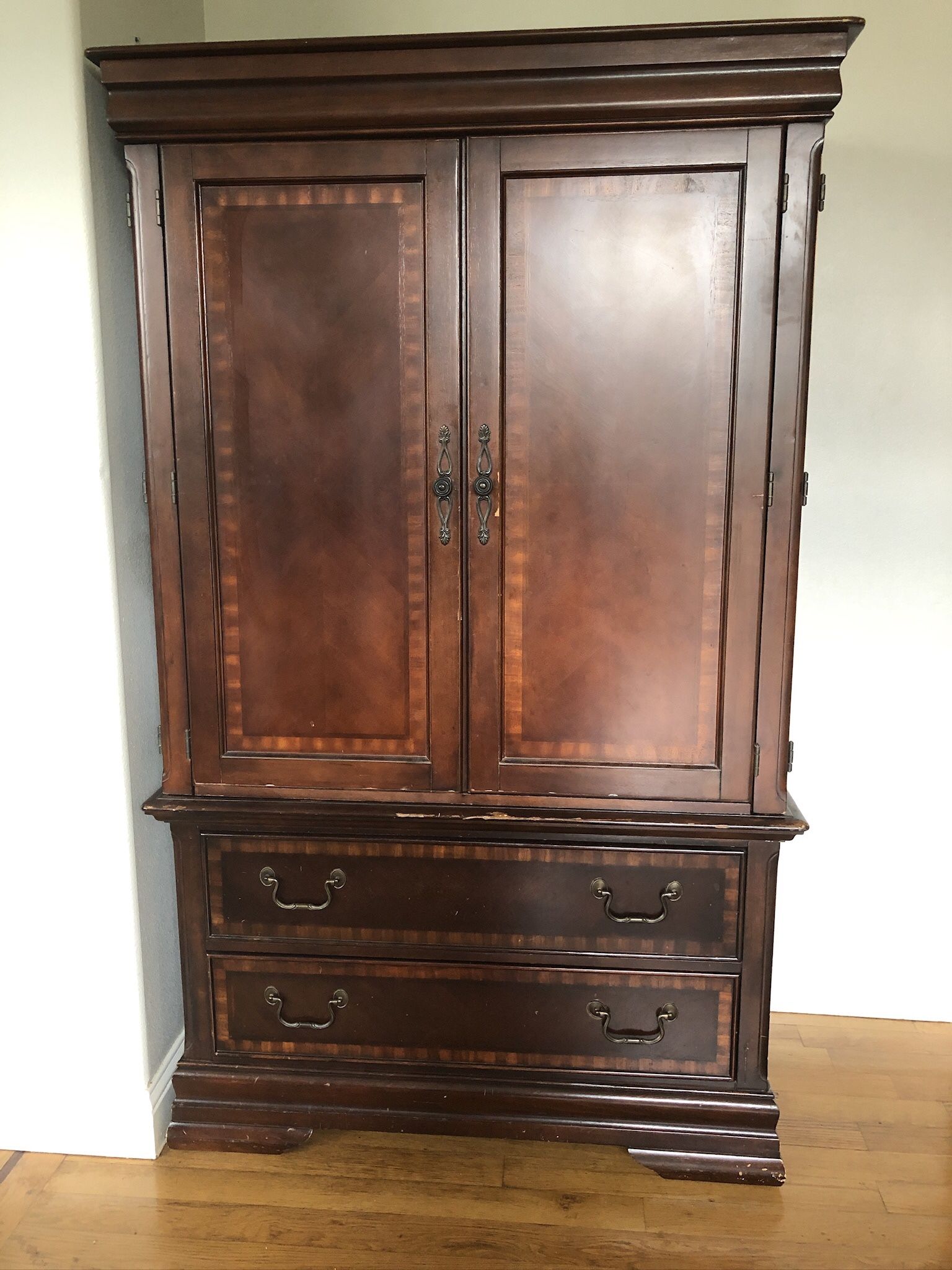 Wood Cabinet