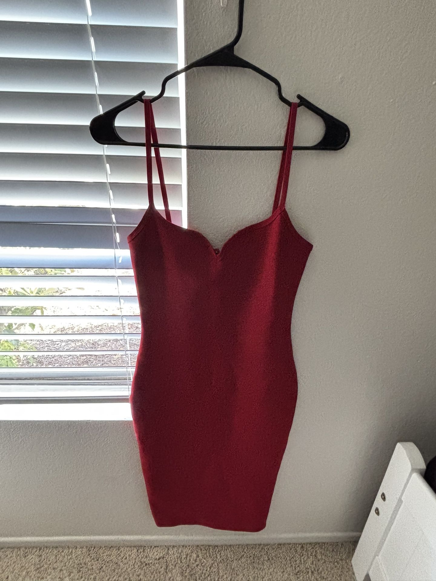 red S/M zip up dress