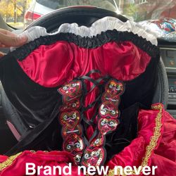 Almost Halloween!!Drop Your Best Price Looking For The Best Offer! needs To Be Sold Before Halloween