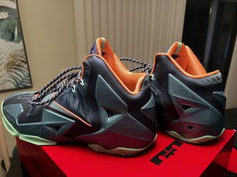 LEBRON XI Size 13