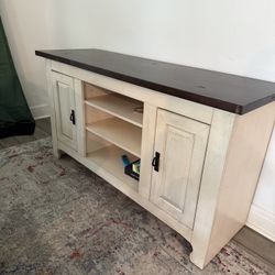 Solid Wood Credenza ( Tv Stand / Media Console)
