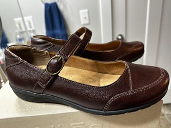 Taos - Brand New - Cognac - Size 9 1/2 - $20