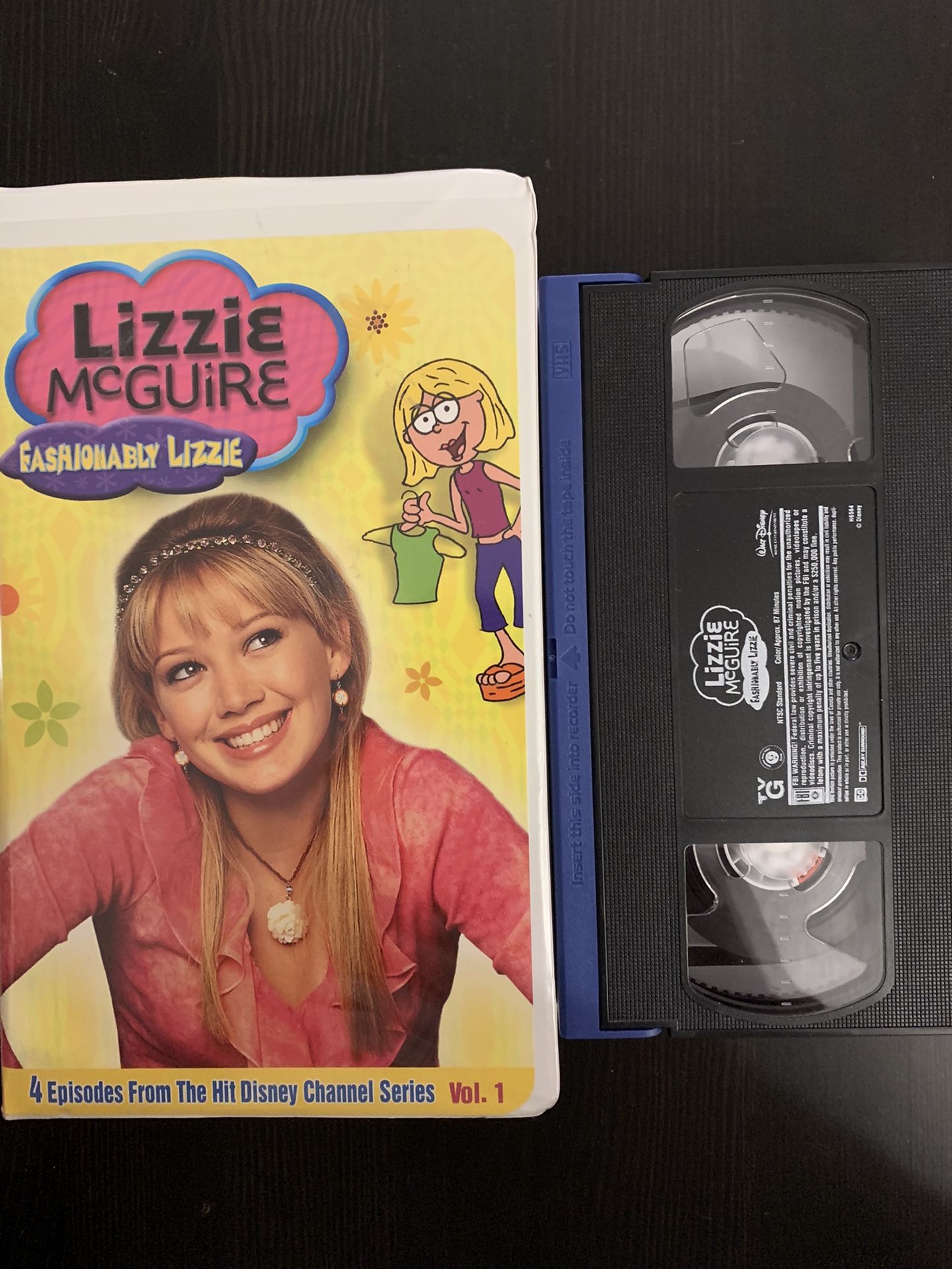 LIZZIE McGUIRE Fashionably Lizzie Volume 1 (VHS) RARE!! Hilary Duff!
