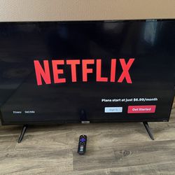 TCL 43” Roku Smart TV 4K UHD HDR In Working Condition With Remote Control Included. $120 Firm On Price