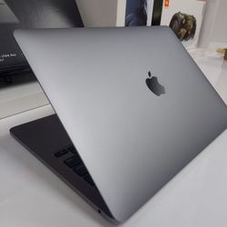 Macbool Air 13in Intel5 512GB SSD - Message us for $5 Down Payment