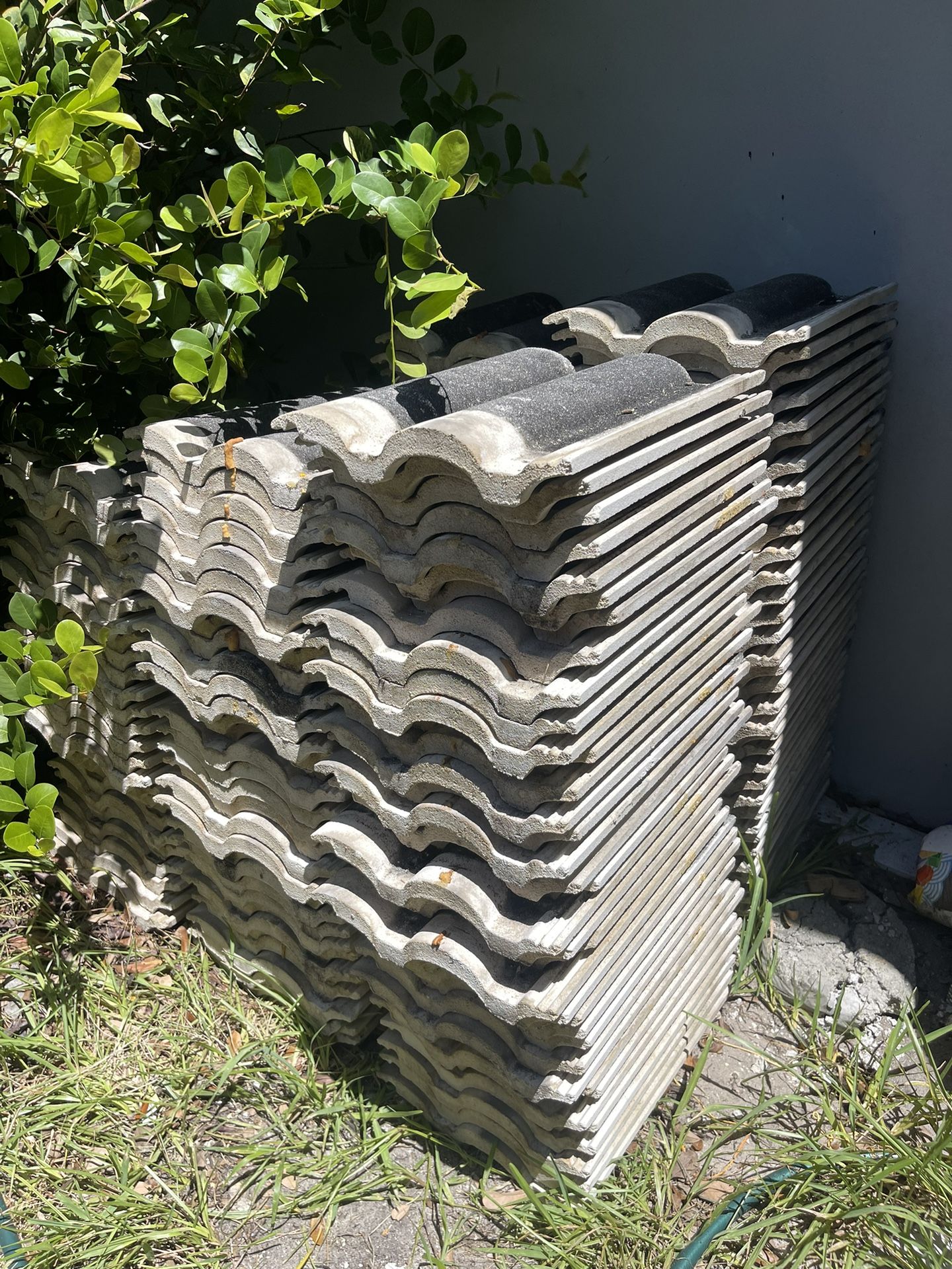 Roof Tile Vanguard Roll