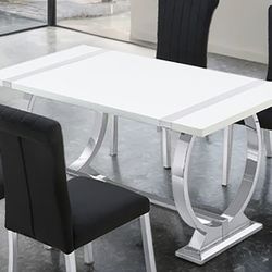 Tax Refund Sale 💥5PC Black/White Dining Set