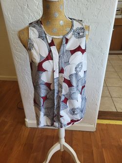 White And Navy Merona Floral Blouse S/P