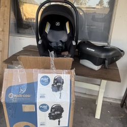 Maxi-Cosi Mico Luxe Infant Car Seat with Base