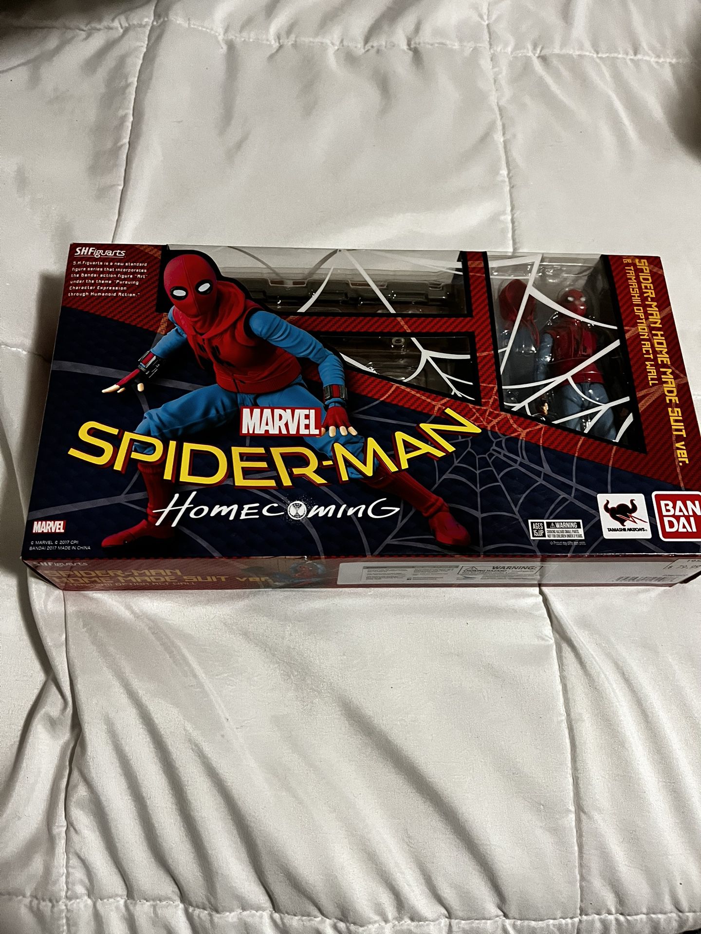 Spider-Man Homecoming S.H. Figuarts Spider-Man Homemade Suit 