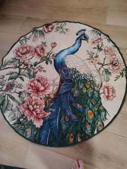 Round Peacock Floral Area Rug