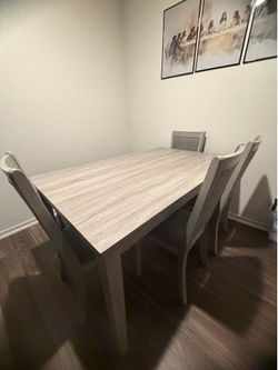 Dinner table 4 chairs and bench