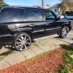 2005 Cadillac Escalade