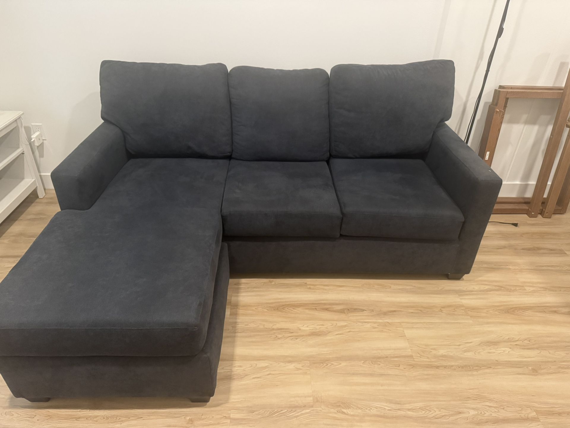 Sofa With Chaise