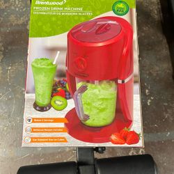 Brentwood Frozen Drink Machine