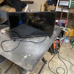 23 In Flat Screen Phillips No Remote Works Just Fine