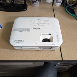 Epson PowerLite X15 Projector 