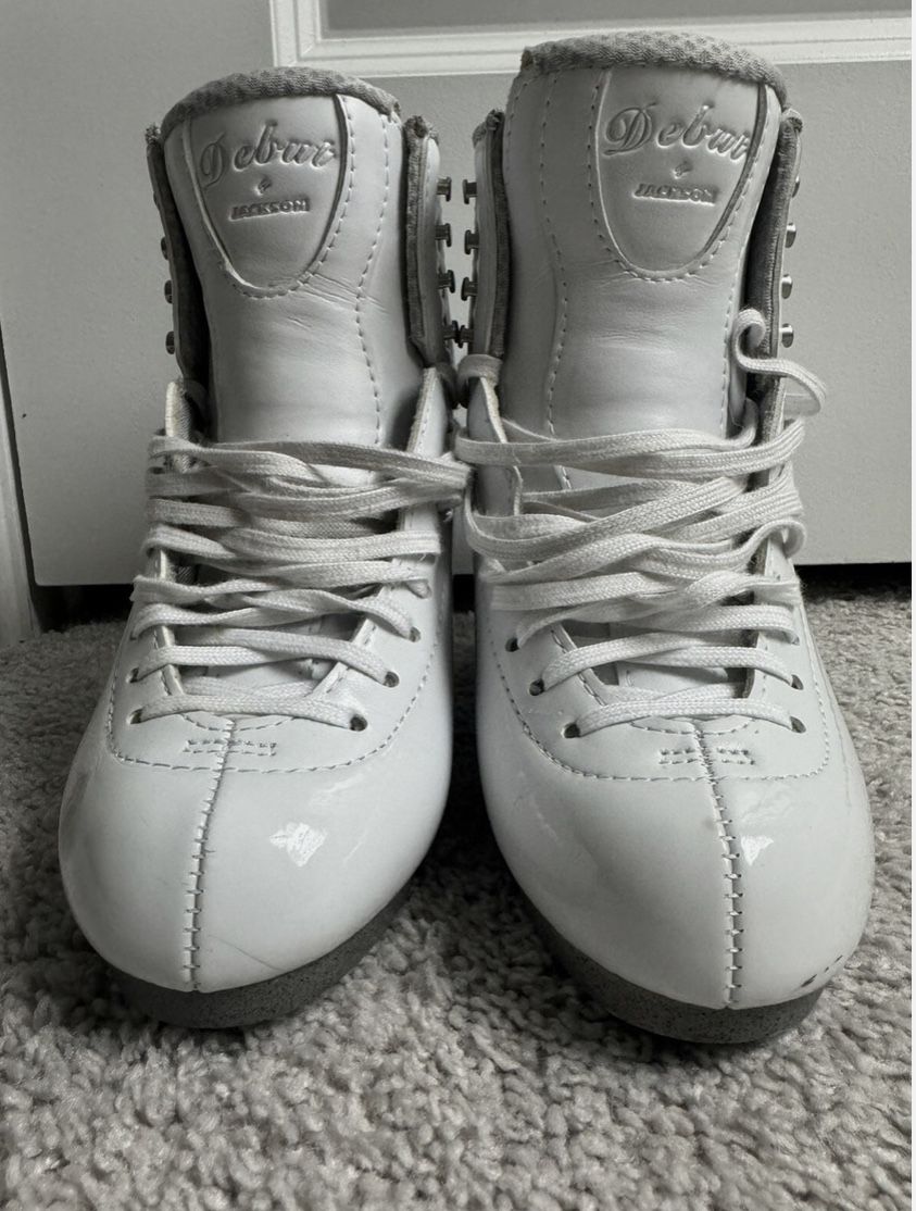 Jackson Debut Figure Skates, Size 4.5, R width