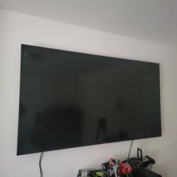 75 In Hisense Tv