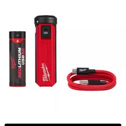 This Milwaukee kit includes a REDLITHIUM USB 3.0 charger and portable power source. It features 2.1A USB output and Micro-USB input. Includes charger 