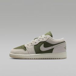 Air Jordan 1 Low SE "Medium Olive"