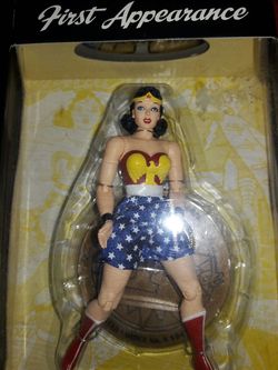 1st appearance WONDER WOMAN COLLECTION ACTION FIGURE