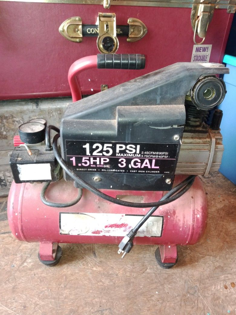 125 PSI Craftsman 1.5 Hp 3 Gal Air Compressor