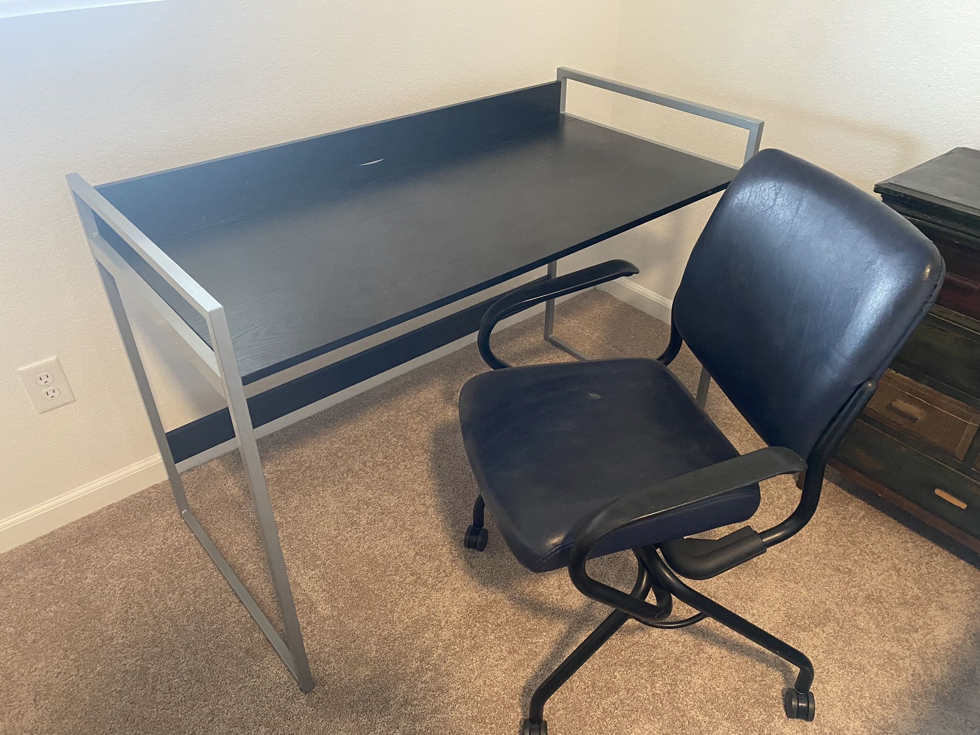 Gaming Desk With Chair