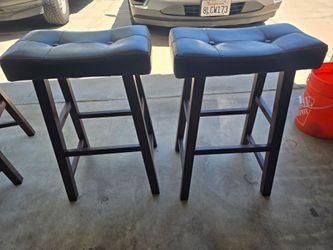 Set of 2 Brown Tufted Fuax Leather Bar Stools