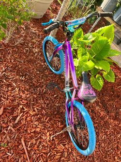 Kids bike size 18”