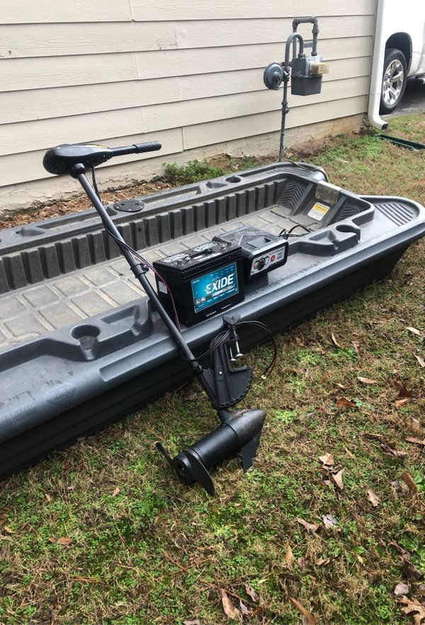 Jon boat with battery, charger and trolling motor for Sale in Powder