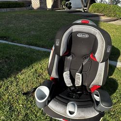 Graco 3-in-1 Convertible Car Seat, Ultra-Space-Saving Design, Darcie, Suitable for Rear and Forward-Facing, Highback Booster Seat with 10-Posi