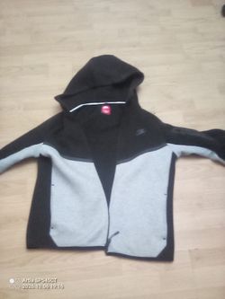 Nike Tech Fleece Full-Zip Hoodie Size Large